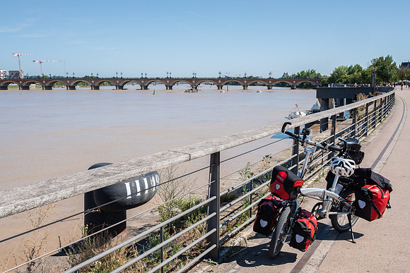 Garonne mit Pont de Pierre, Bordeaux
