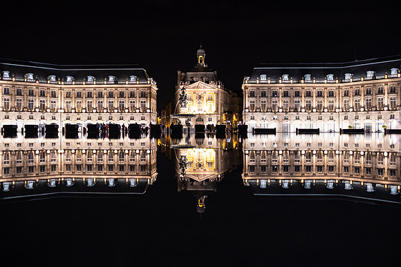 Le mirroir d'eau en nuit, Bordeaux